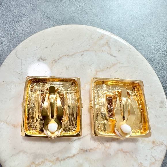 Vintage Two Tone Gold And Silver Square Clip-on Statement Earrings - Picture 4 of 5